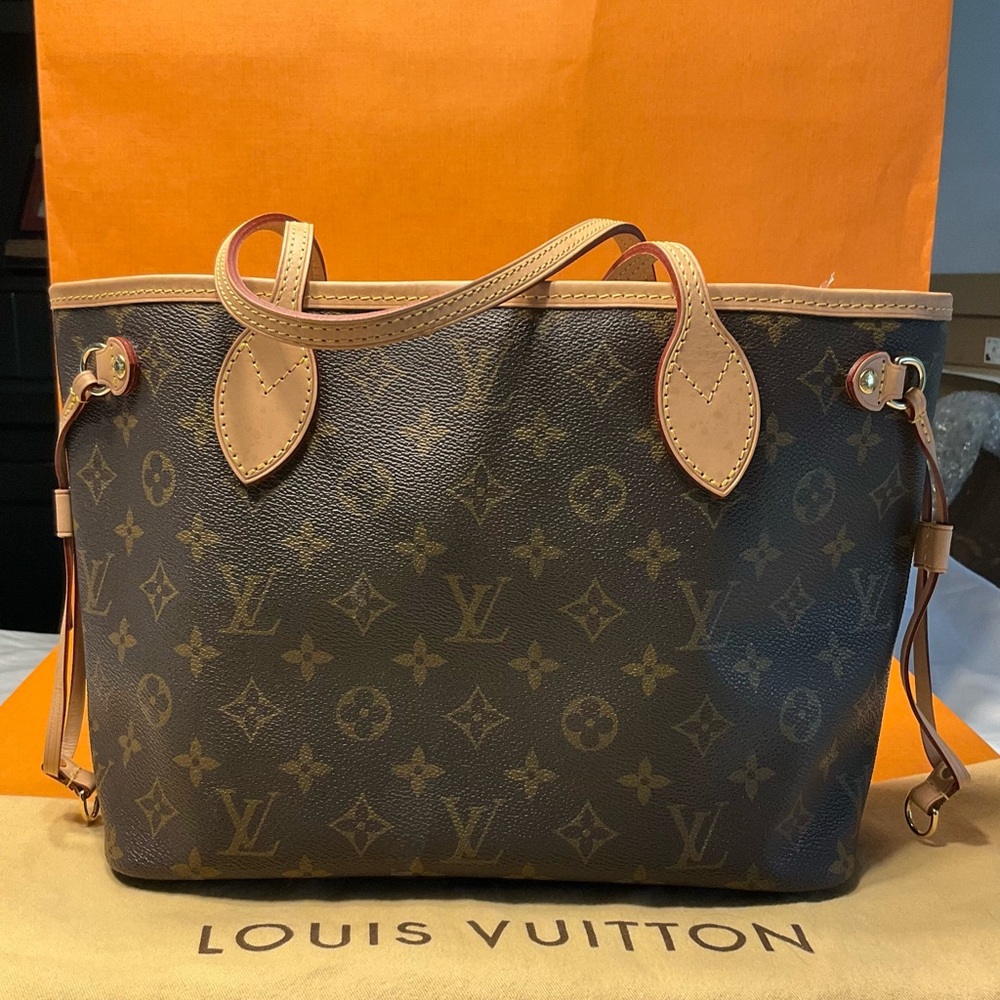 Louis Vuitton Monogram Neverfull PM